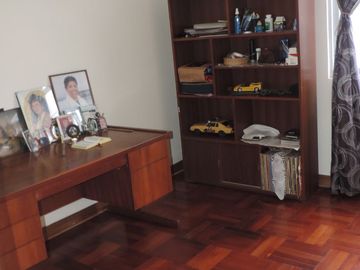 Venta de Casa San Juan de Miraflores  4 pisos