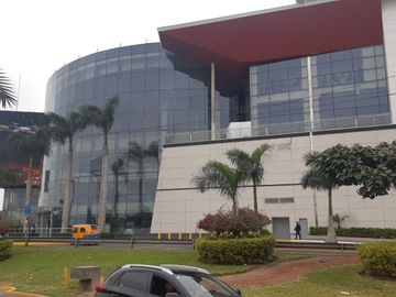 Venta de Casa San Juan de Miraflores  4 pisos