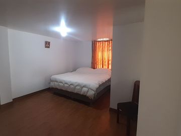Venta de Casa San Juan de Miraflores  4 pisos