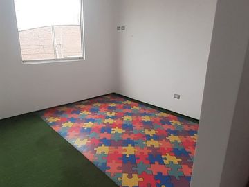 Venta de Casa San Juan de Miraflores  4 pisos