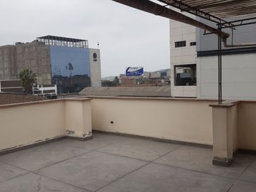 Venta de Casa San Juan de Miraflores  4 pisos