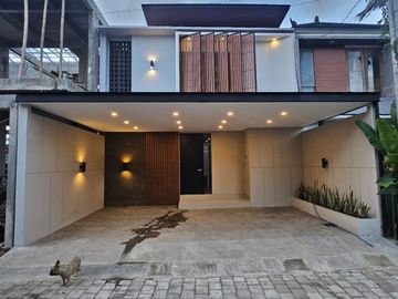 Brand New 3 bedrooms Villa dekat Canggu - Padang Indah Padonan