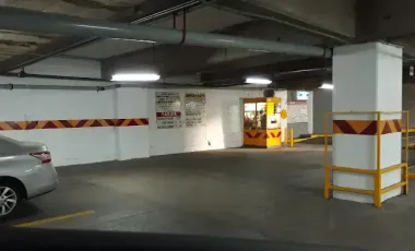 Oficina en renta con Excelente Ubicación en Zona Dorada de Irapuato, M1 INT. 7