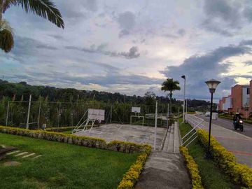 ,🏠vendo hermosa casa Duplex Pereira