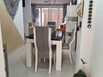 ,🏠vendo hermosa casa Duplex Pereira