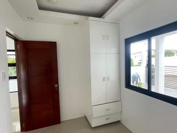 For Sale-10M-Preselling Single Detached House & Lot w/Master's Bedroom w/ Toilet & Bath & 4 Bedrooms, located at Brgy. Mabini, Lipa City, Batangas
