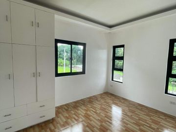 For Sale-10M-Preselling Single Detached House & Lot w/Master's Bedroom w/ Toilet & Bath & 4 Bedrooms, located at Brgy. Mabini, Lipa City, Batangas