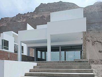 Casa de 3 pisos exclusiva en 1era fila frente al mar ubicado en el hermoso CONDOMINIO ECOLÓGICO PLAYA GRECIA