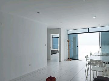 Casa de 3 pisos exclusiva en 1era fila frente al mar ubicado en el hermoso CONDOMINIO ECOLÓGICO PLAYA GRECIA