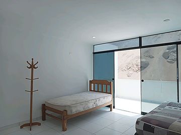 Casa de 3 pisos exclusiva en 1era fila frente al mar ubicado en el hermoso CONDOMINIO ECOLÓGICO PLAYA GRECIA