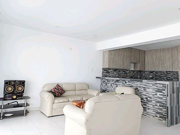 Casa de 3 pisos exclusiva en 1era fila frente al mar ubicado en el hermoso CONDOMINIO ECOLÓGICO PLAYA GRECIA