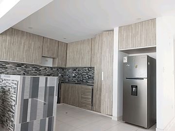 Casa de 3 pisos exclusiva en 1era fila frente al mar ubicado en el hermoso CONDOMINIO ECOLÓGICO PLAYA GRECIA