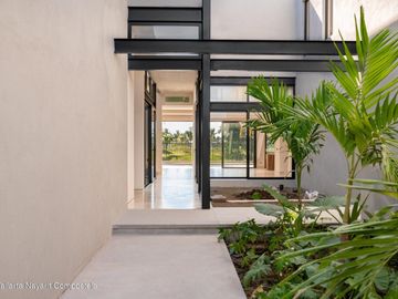 Residencia de Lujo en venta en Los Tigres Residencial – Nuevo Vallarta.
