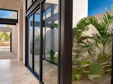 Residencia de Lujo en venta en Los Tigres Residencial – Nuevo Vallarta.
