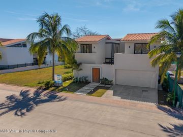 Residencia de Lujo en venta en Los Tigres Residencial – Nuevo Vallarta.