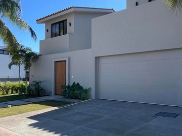 Residencia de Lujo en venta en Los Tigres Residencial – Nuevo Vallarta.