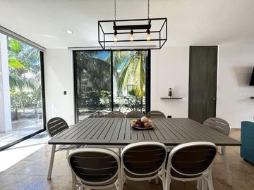 Villa en Venta Amueblada y con Paneles Solares en Telchac