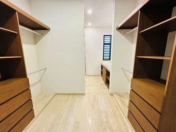 Residencia en Venta de 3 Recámaras en Temozón Norte