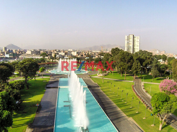 Terreno O Casa Céntrica Cerca Al Parque De Las Aguas | Santa Beatriz