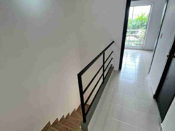 🏠vendo linda casa duplex sector San Juaquin