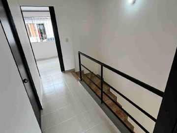 🏠vendo linda casa duplex sector San Juaquin
