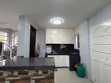 FOR SALE: HOUSE & LOT IN THE HEART OF TAGAYTAY | READY FOR OCCUPANCY