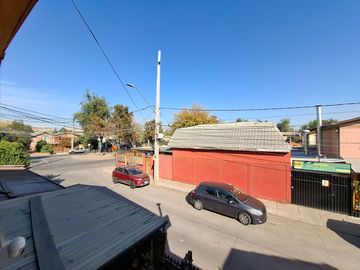 Valle del Yelcho. 5 D 3 baños, 138 en 84 de terreno, Huechuraba
