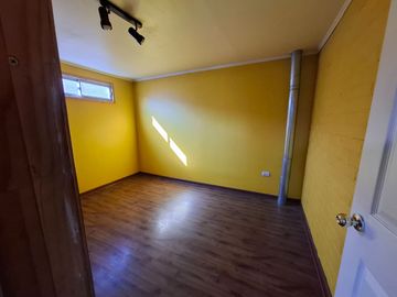 Valle del Yelcho. 5 D 3 baños, 138 en 84 de terreno, Huechuraba