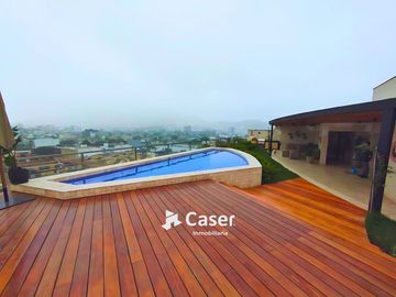 Departamento moderno con áreas comunes en venta – Piso 8 en Velasco Astete y Caminos del Inca, Surco