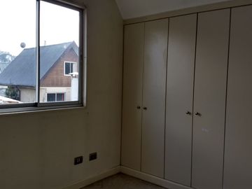 Descripción de la Propiedad Cómoda casa en venta, sector residencial Bosque Sur, Valdivia