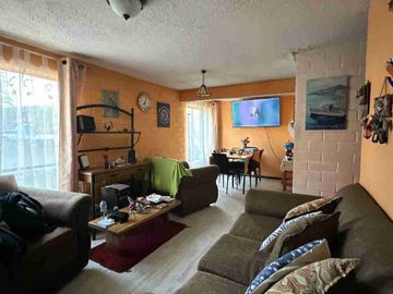 Venta Casa, invierte en  208 mts² totales