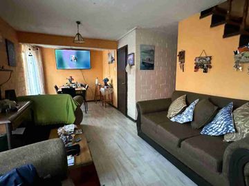 Venta Casa, invierte en  208 mts² totales