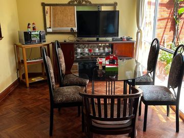 VENTA DE CASA DE TRES PISOS MAS ESTACIONAMIENTO  , URB. SAN JOAQUIN CALLAO $ 253,000