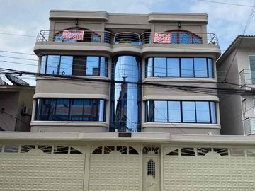 vendo condominio rentero Kennedy norte