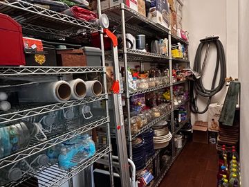 Exclusiva Finca en Venta con Elegante Diseño Mexicano y Caballerizas. Amueblada