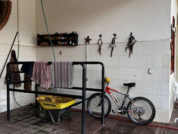 Exclusiva Finca en Venta con Elegante Diseño Mexicano y Caballerizas. Amueblada