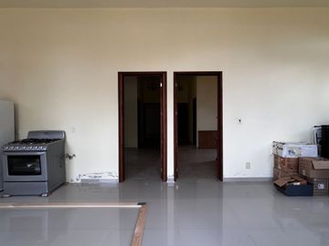 Exclusiva Finca en Venta con Elegante Diseño Mexicano y Caballerizas. Amueblada