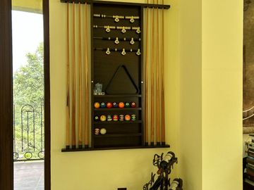 Exclusiva Finca en Venta con Elegante Diseño Mexicano y Caballerizas. Amueblada