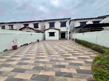Se vende casa en Urbanización Terranostra