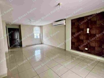 Se vende casa en Urbanización Terranostra