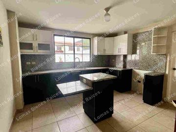 Se vende casa en Urbanización Terranostra