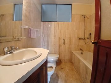 VENDO DPTO EN SAN BORJA 90.55 M2 FRENTE A PARQUE