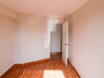 VENDO DPTO CON COCHERA EN VALLE HERMOSO ,SURCO