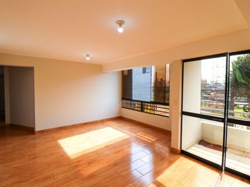 VENDO DPTO CON COCHERA EN VALLE HERMOSO ,SURCO