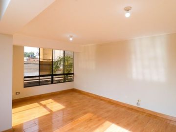 VENDO DPTO CON COCHERA EN VALLE HERMOSO ,SURCO