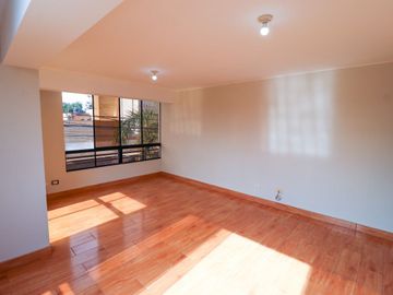 VENDO DPTO CON COCHERA EN VALLE HERMOSO ,SURCO