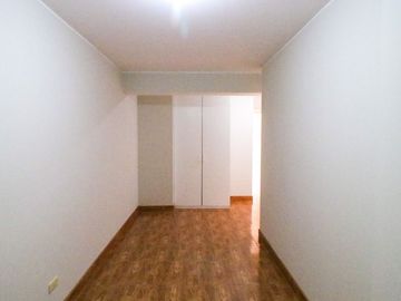 VENDO DPTO CON COCHERA EN VALLE HERMOSO ,SURCO
