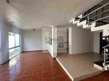 Oportunidad única: Casa con jardín en Bonanza, Metepec
