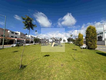 Oportunidad única: Casa con jardín en Bonanza, Metepec
