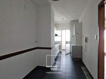 VENTA | Depto 4 Dormitorios + Cochera con Vista al Río | Cochabamba 45